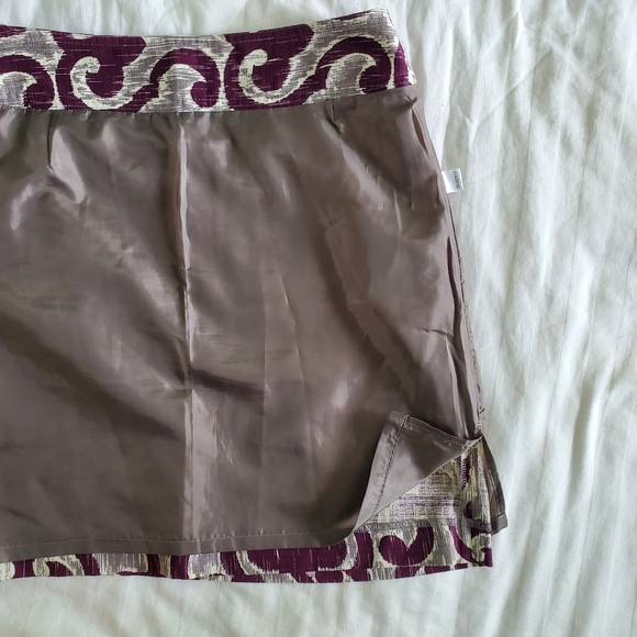 Ann Taylor Skirt - Size 4 - Picture 10 of 13